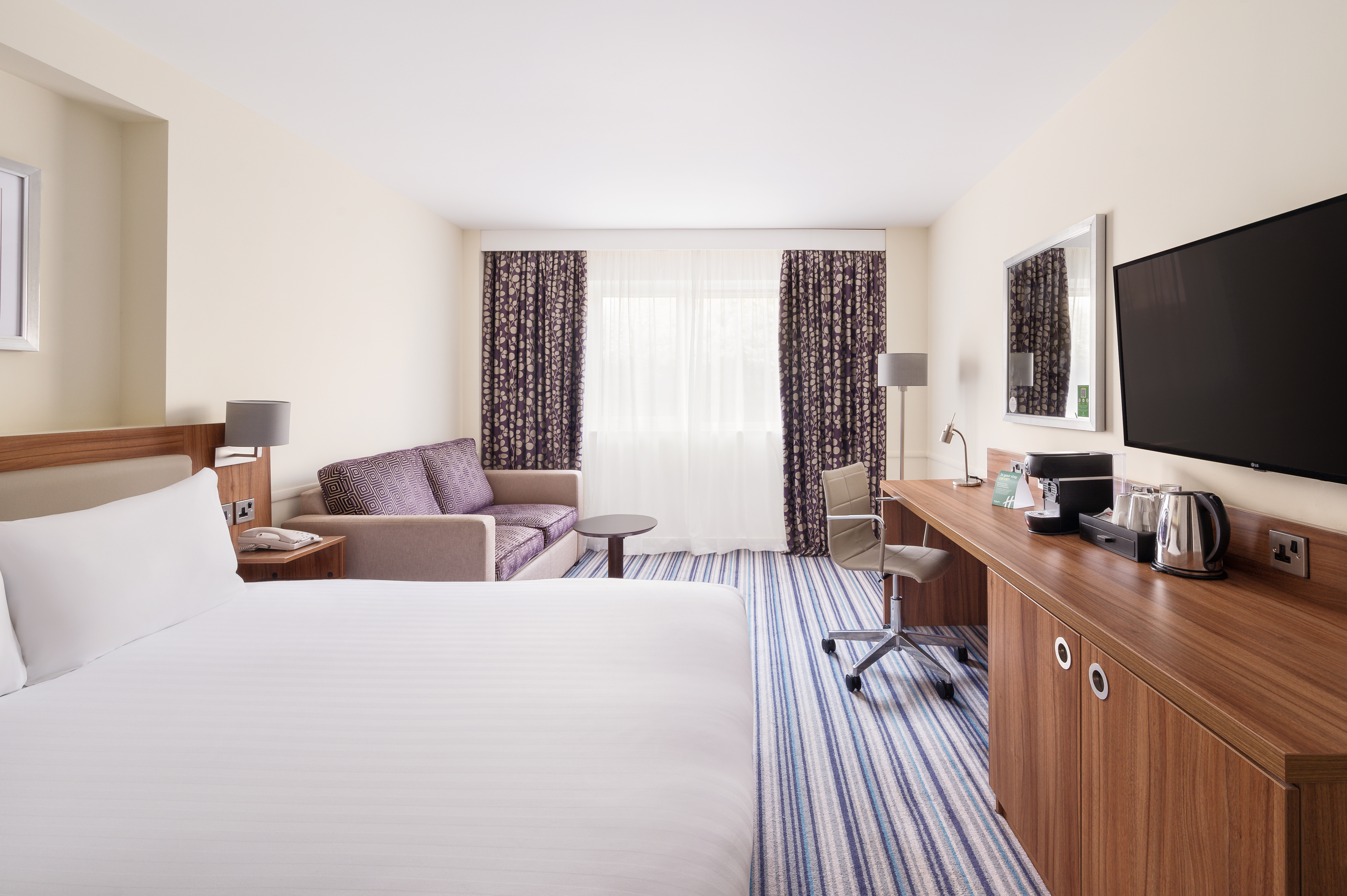 Premium rooms derby nottingham.